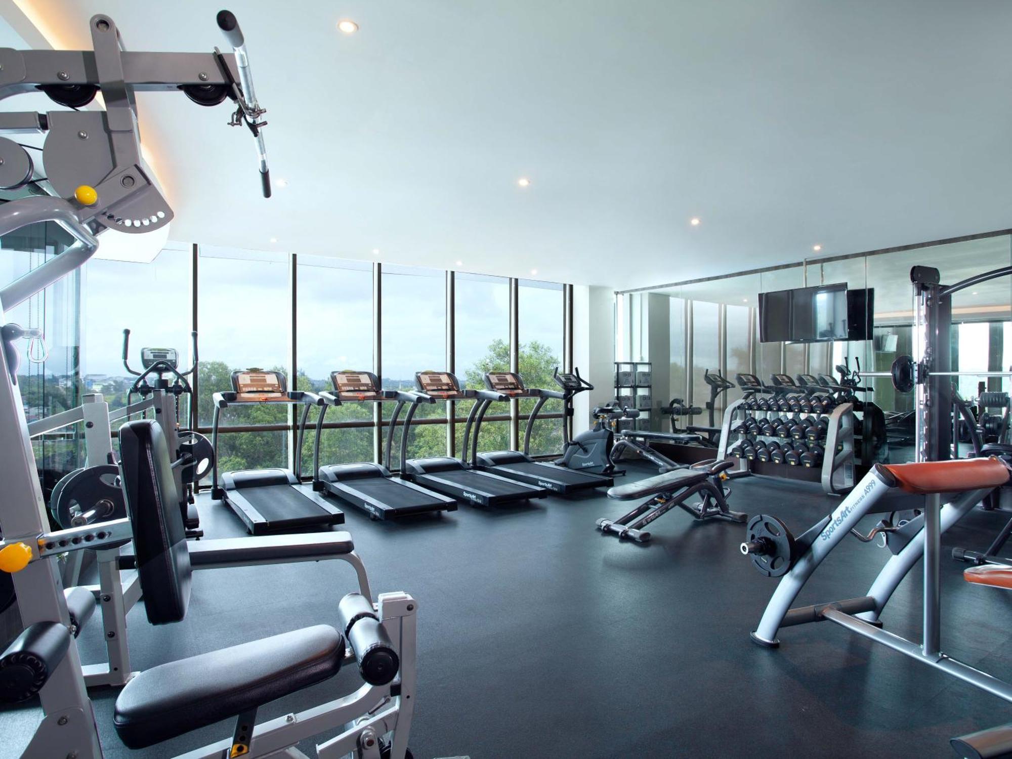 Platinum Hotel & Convention Hall Balikpapan Экстерьер фото