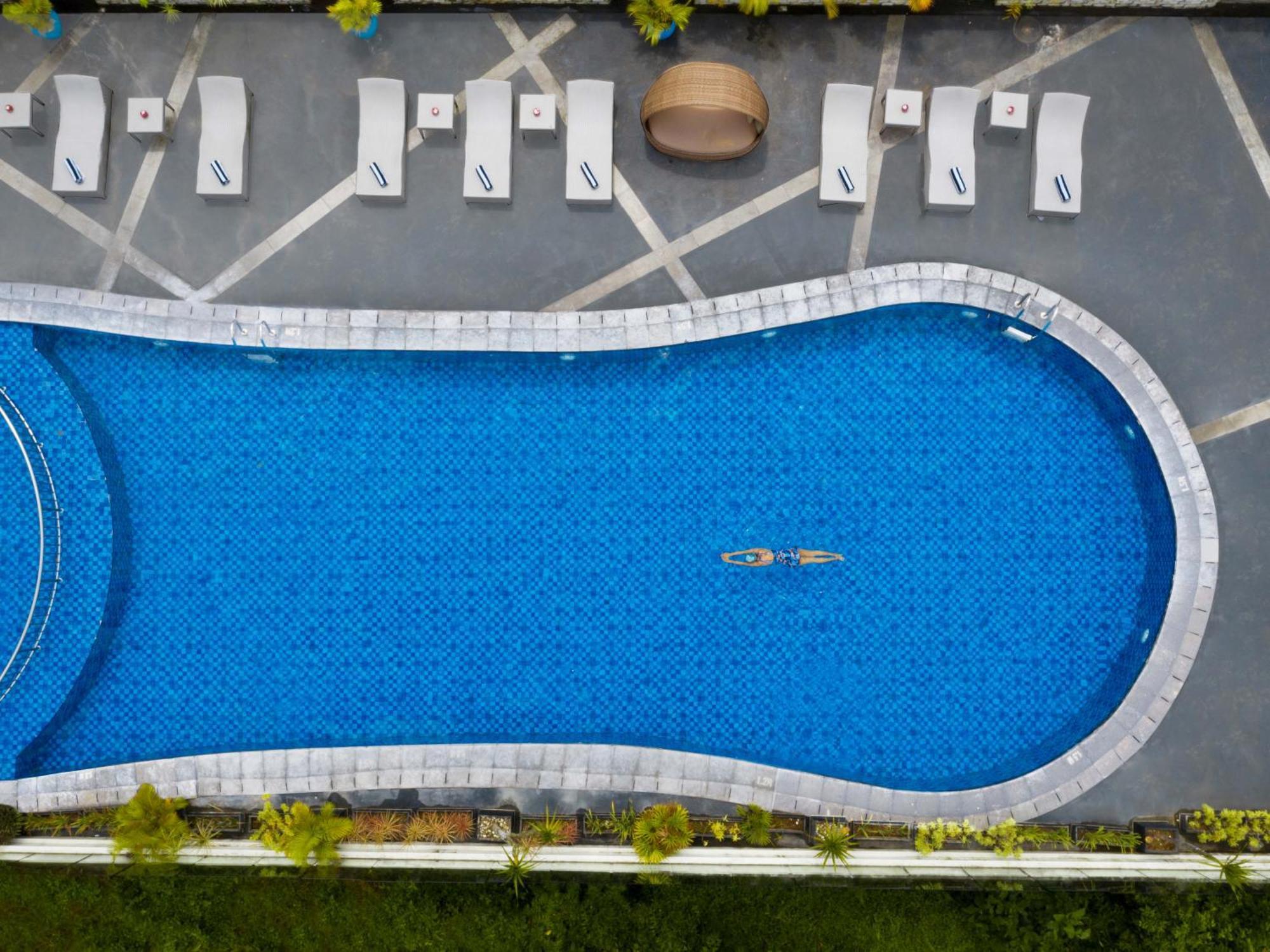 Platinum Hotel & Convention Hall Balikpapan Экстерьер фото