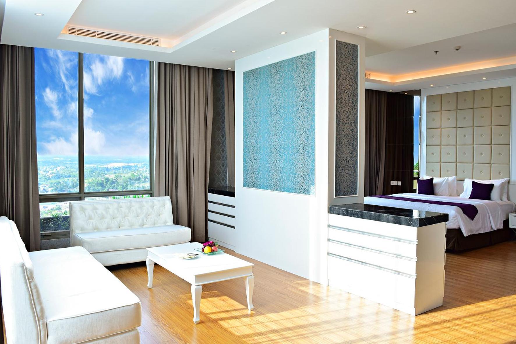 Platinum Hotel & Convention Hall Balikpapan Экстерьер фото