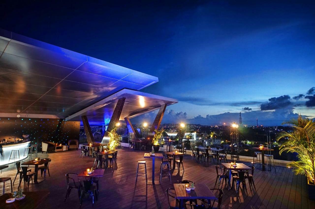 Platinum Hotel & Convention Hall Balikpapan Экстерьер фото